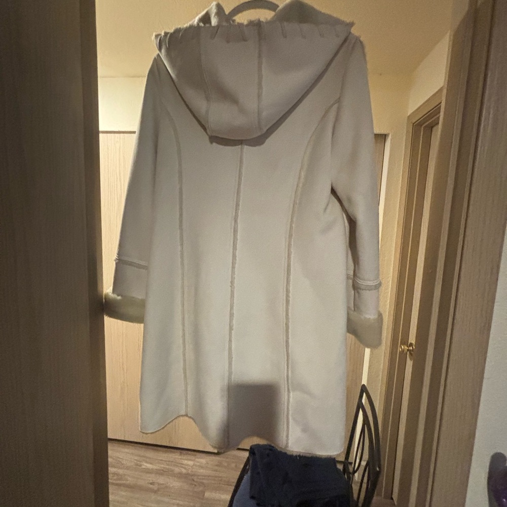 Winter White Coat - image 4